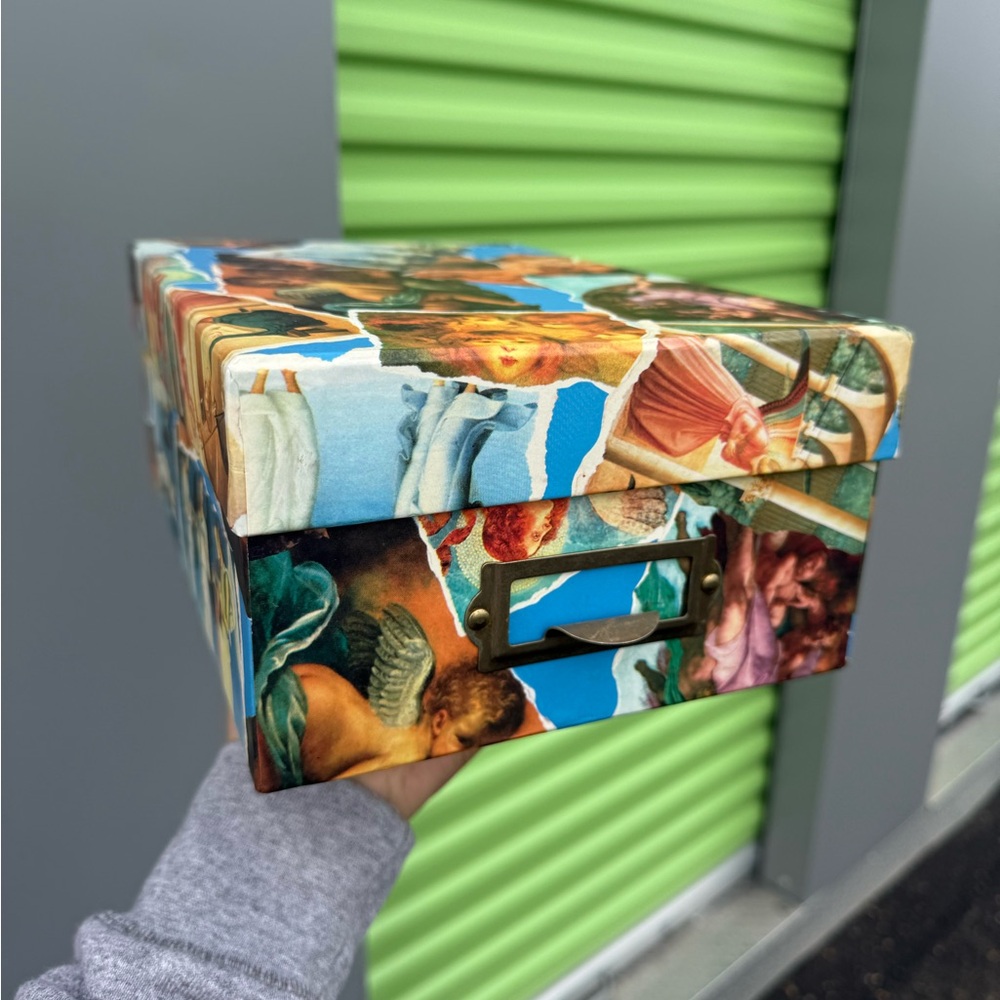 Vintage-Style Renaissance Angel Decorative Storage Box